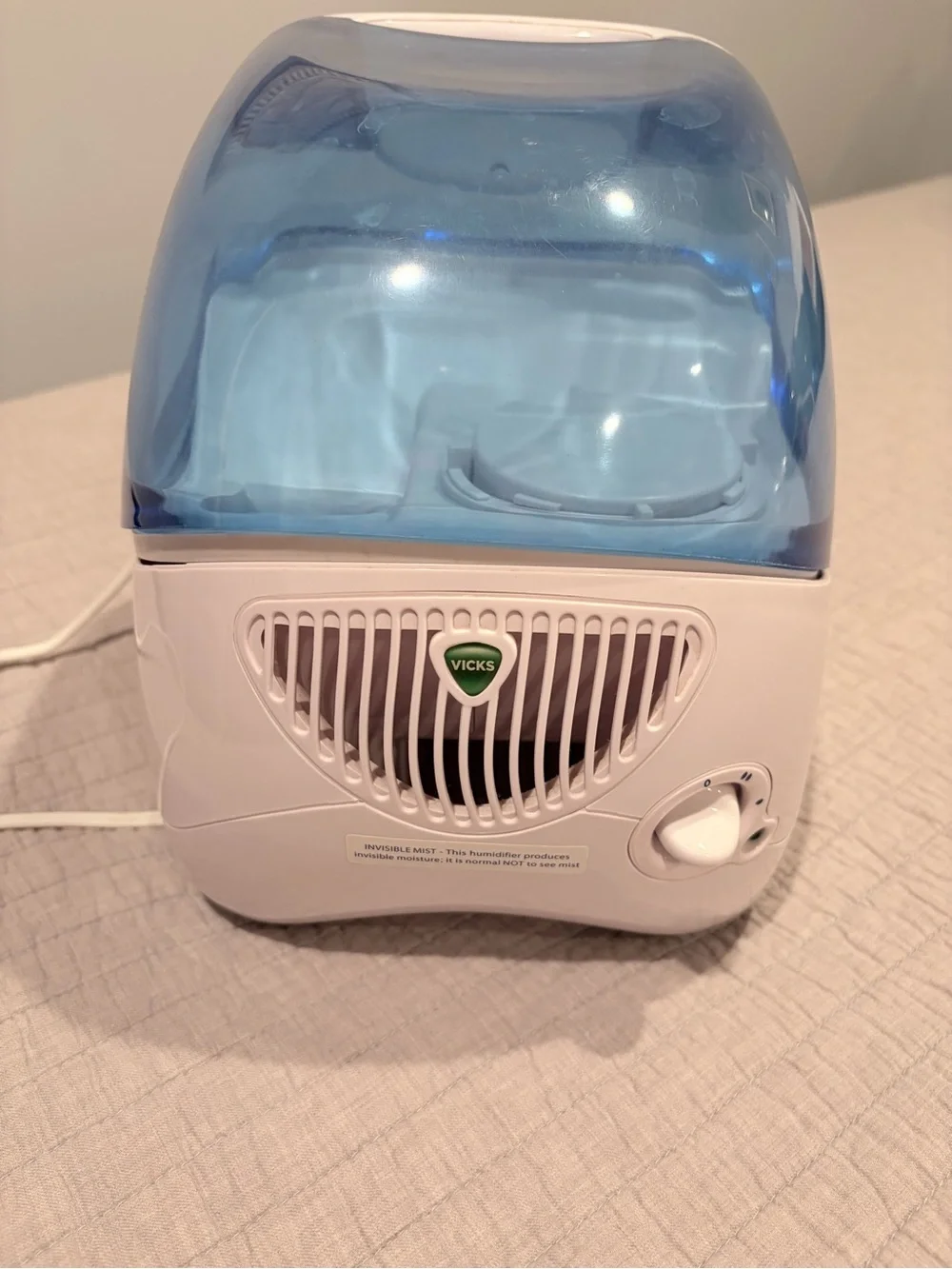 Vicks V3100 Cool Mist Humidifier Filtered Evaporative Quiet Home
